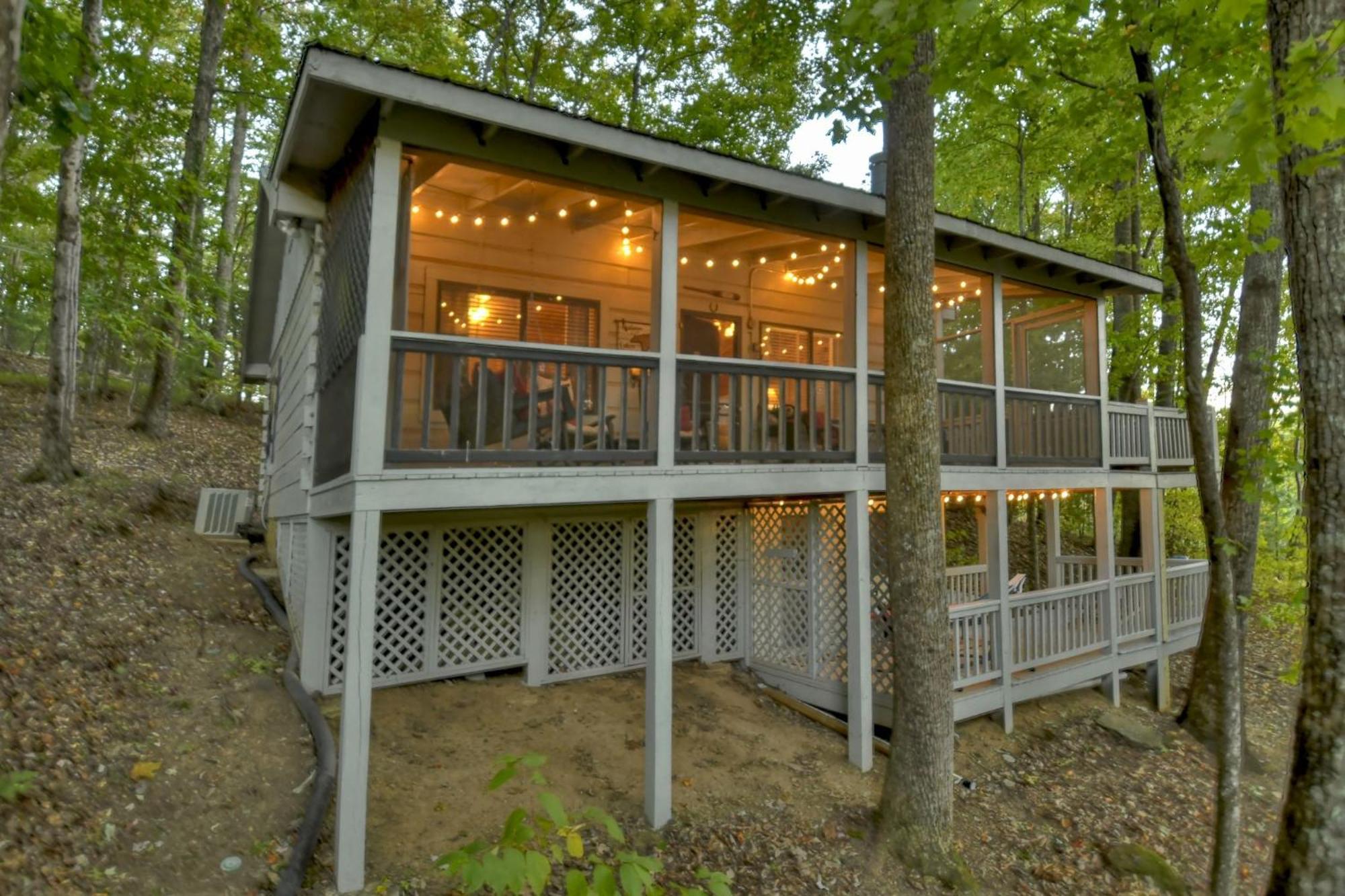 Hygge Haus Rustic Charm Cozy Beds And A Serene Location Ellijay Exterior foto